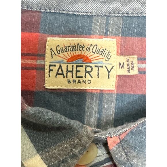 Faherty red blue plaid short sleeves buttoned casual shirt size M - Picture 3 of 8